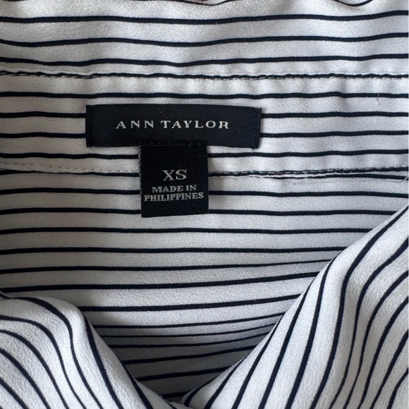 Ann Taylor Striped Blouse Button Up White and Black SZ XS - Picture 2 of 8